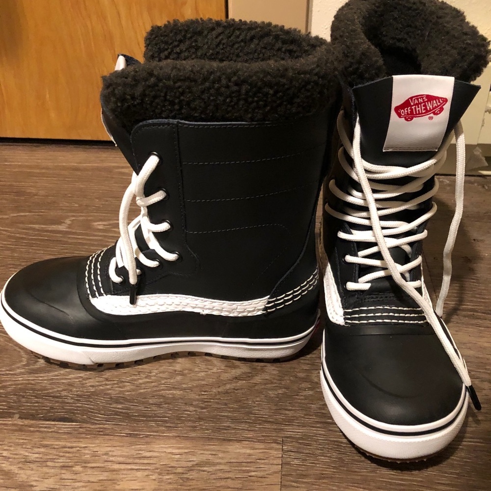 Vans snow boots